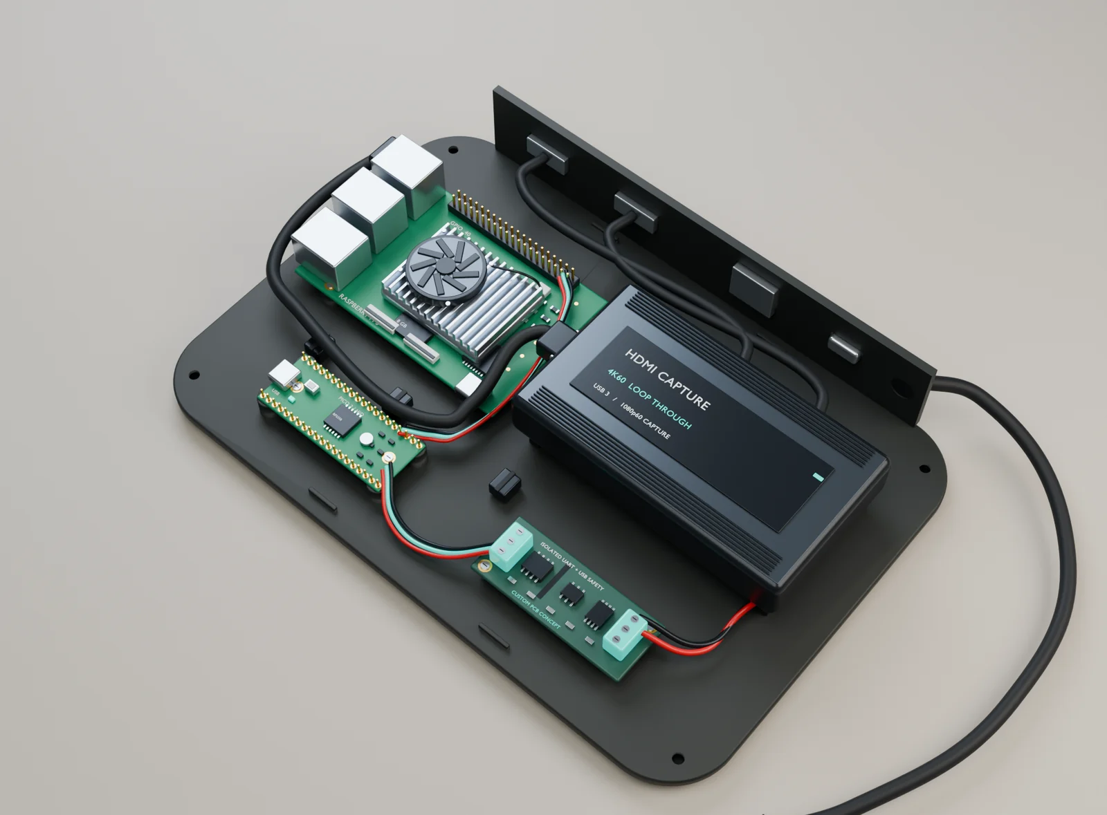Innenaufbau mit Raspberry Pi 5, Active Cooler, Pico 2, Capture-Modul und Kabeln